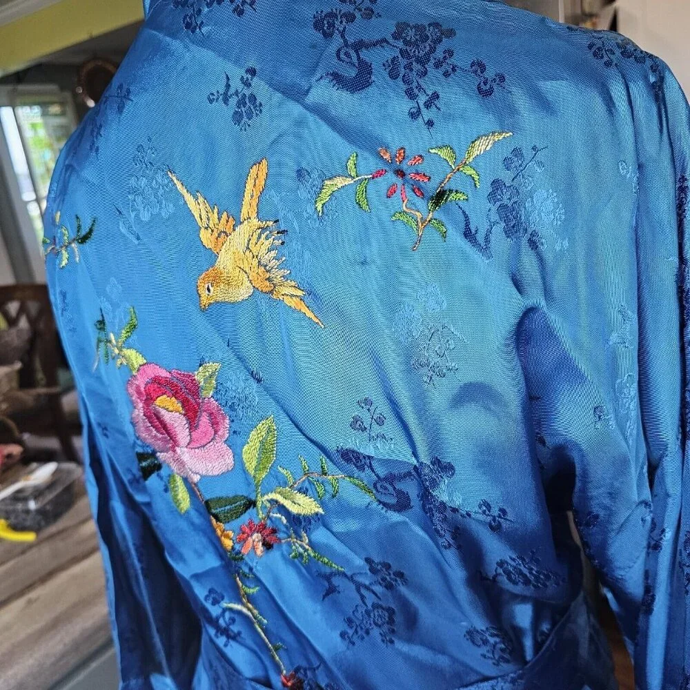 Vintage Chinese Kimono Robe‎ M Satin Blue Embroidered Flowers Bird Bed Jacket